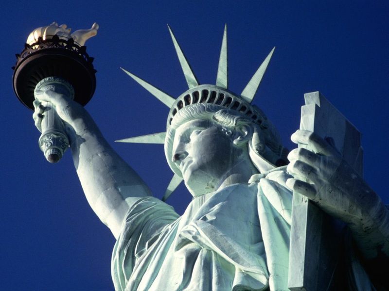 Medium statue of liberty